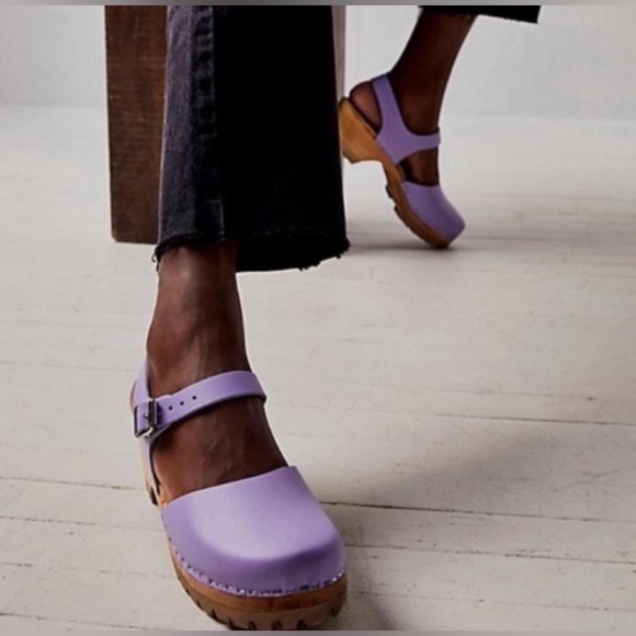 Free People Shoes - Free People MIA Abby Lilac leather clogs wooden heel Made in Sweden size 8.5/39